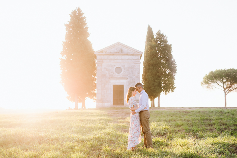 photo shoot vitaleta chapel tuscany